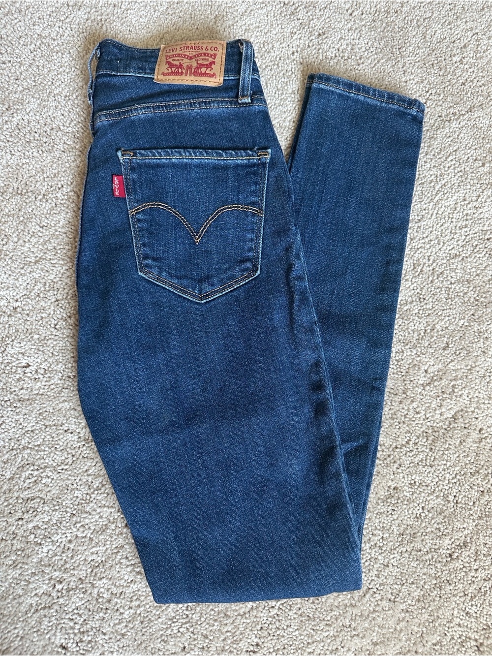 Levi's Women's Dark Indigo Skinny Jeans
